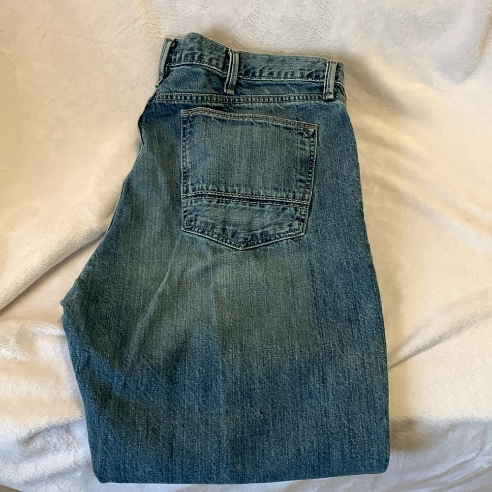 Men’s Arizona Jeans size 42x39 relaxed straight